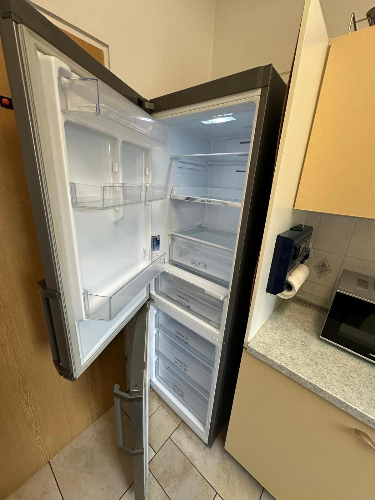 City Center - 4 Room Apartment With Kitchen And 2 Bathrooms Νυρεμβέργη Εξωτερικό φωτογραφία